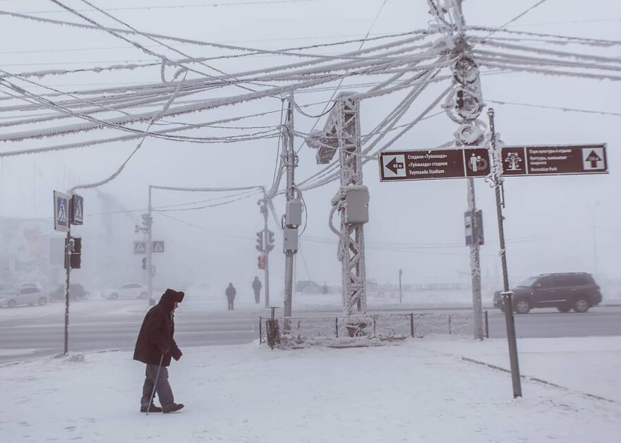 Photographer Alexey Vasiliev shows the daily life of Russias coldest region 60375520b43b4 880