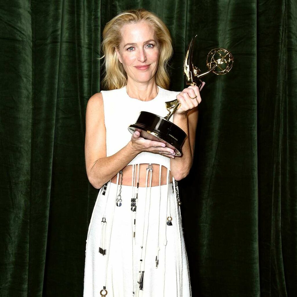 rs 1200x1200 210919202559 1200 Emmys Gillian Anderson