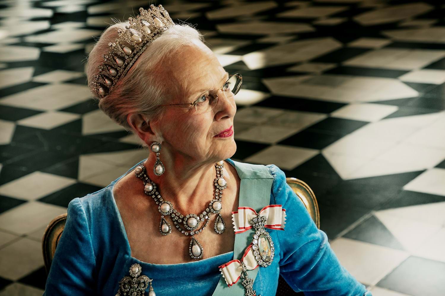 بعد 52 عامًا من الحكم.. ملكة الدنمارك تعلن تنازلها عن العرش - شبكة رؤية  الإخبارية