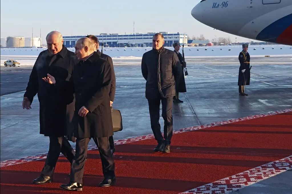 الرئيسان الروسي فلاديمير بوتين، والبيلاروسي ألكسندر لوكاشينكو