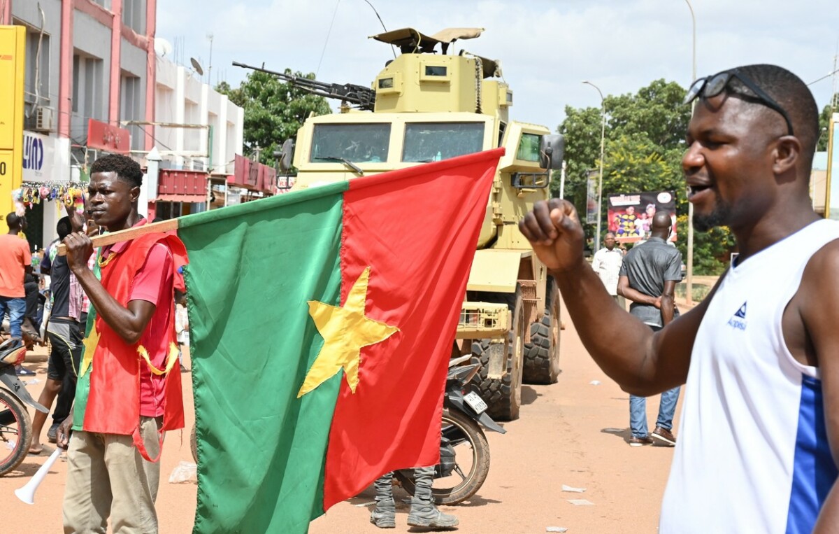 القوات الفرنسية تنسحب من بوركينا فاسو .. هل لفاجنر دورًا في ذلك؟