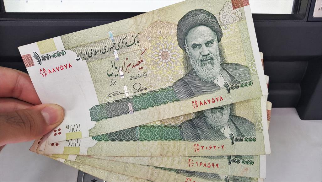 عملة إيرانية