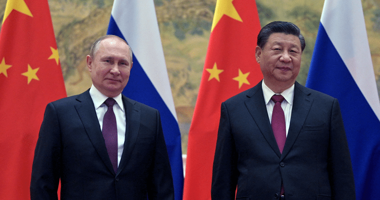 مسؤول أمريكي لـ«رؤية»: نخوض حرب معلومات غير معلنة مع الصين وروسيا