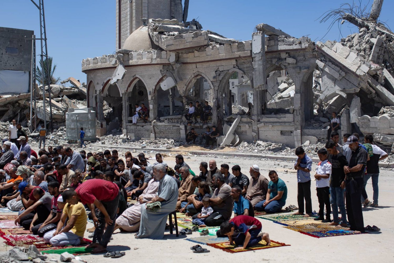بوليتيكو: إدارة بايدن تدرس تشكيل قوة حفظ سلام في غزة
